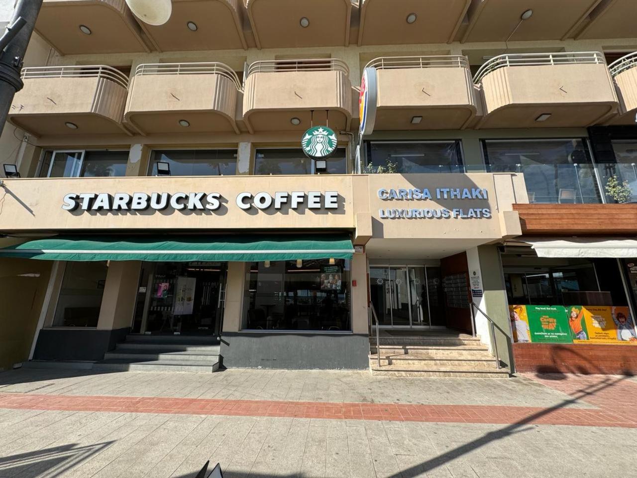 11 Suites - Golden Sunrise Suite لارنكا الغرفة الصورة